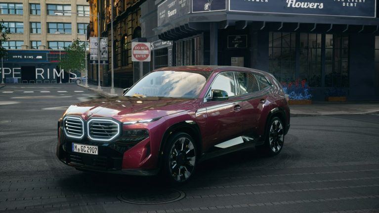 رنگ‌های سفارشی و جذاب برای بی ام و XM انتخاب کنید!