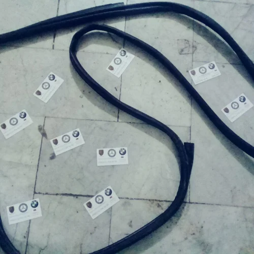 لاستیک دور در بنز C240
